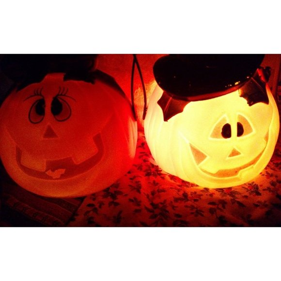 Vintage Halloween Pumpkin Blow Molds, Smiling Boy - Picture 8 of 10